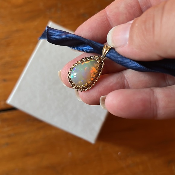 Antique Opal Pendant - Picture 2 of 4